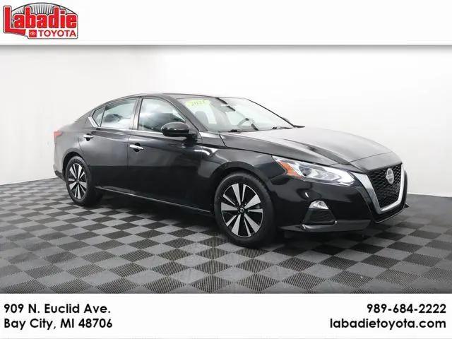 2021 Nissan Altima SV FWD for sale in Bay City, MI