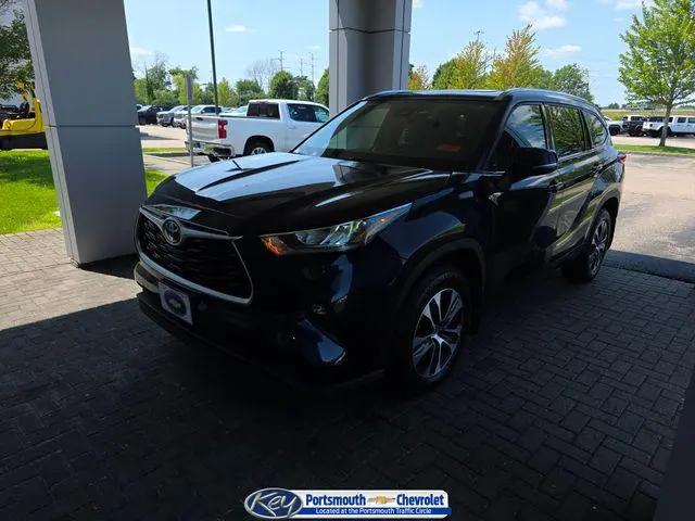 2020 Toyota Highlander XLE for sale in Portsmouth, NH