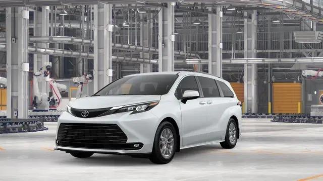 2026 Toyota Sienna XLE for sale in Fort Wayne, IN