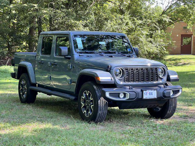 2026 Jeep Gladiator GLADIATOR SAHARA 4X4 2026 Jeep Gladiator GLADIATOR SAHARA 4X4