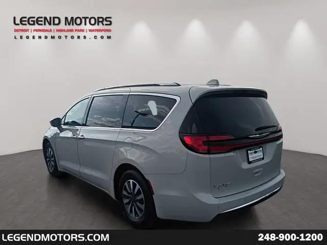 2021 Chrysler Pacifica Touring L