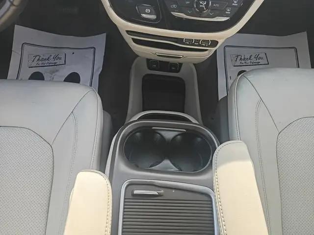 2021 Chrysler Pacifica Touring L