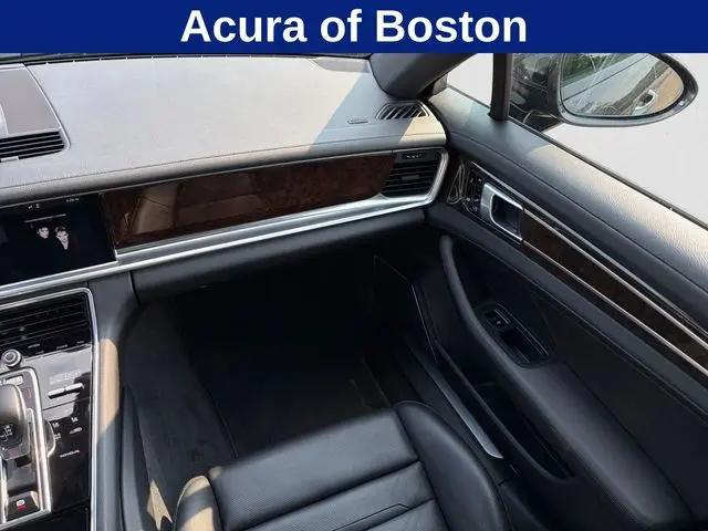 2020 Porsche Panamera Panamera