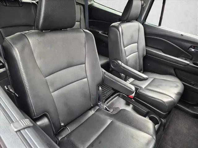 2022 Honda Pilot AWD Touring 7 Passenger