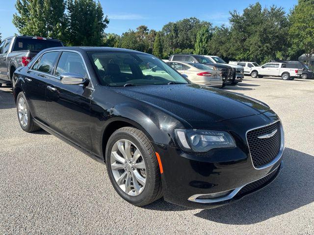 2017 Chrysler 300 AWD
