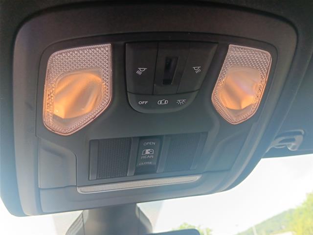 2020 Ram 1500 Big Horn Crew Cab 4x4 5'7" Box