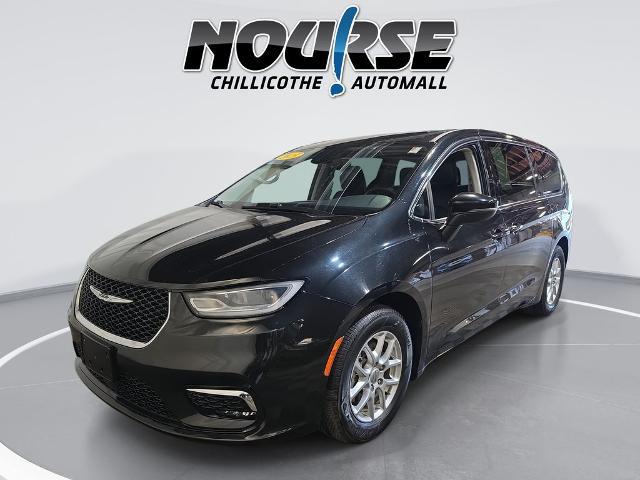 2023 Chrysler Pacifica Touring L for sale near Chillicothe, OH