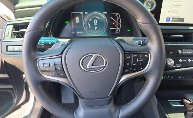 2025 Lexus ES 300h ES 300h