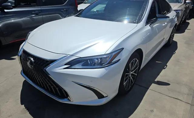 2025 Lexus ES 300h ES 300h