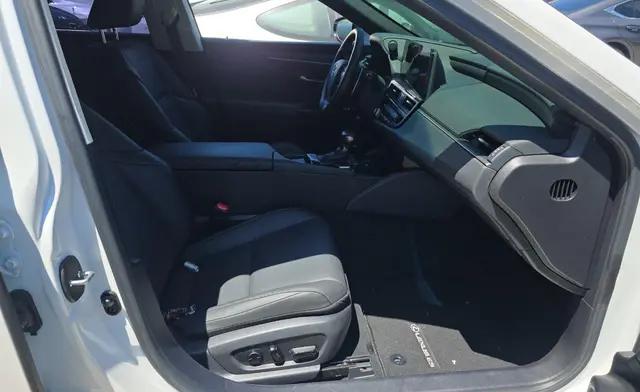 2025 Lexus ES 300h ES 300h