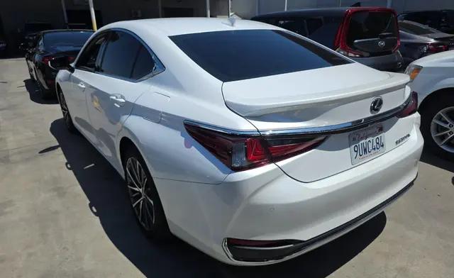 2025 Lexus ES 300h ES 300h
