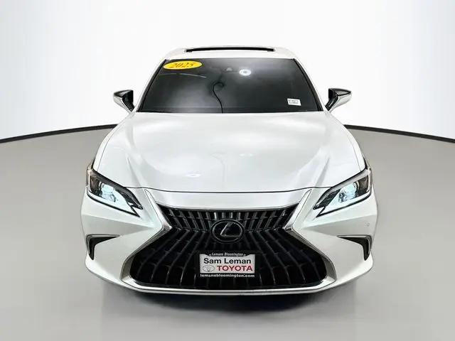 2025 Lexus ES 300h ES 300h