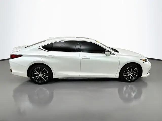 2025 Lexus ES 300h ES 300h
