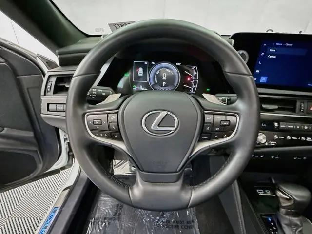 2025 Lexus ES 300h ES 300h