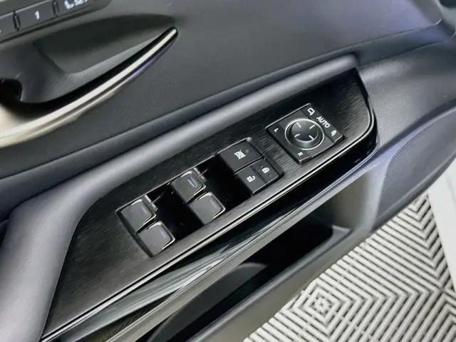 2025 Lexus ES 300h ES 300h