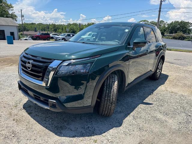 2025 Nissan Pathfinder SL FWD