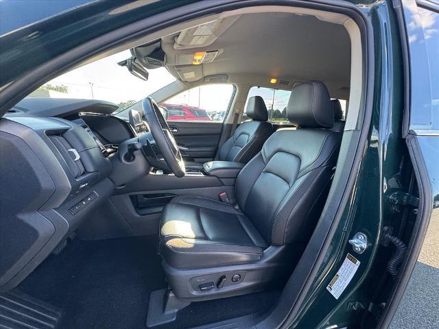 2025 Nissan Pathfinder SL FWD