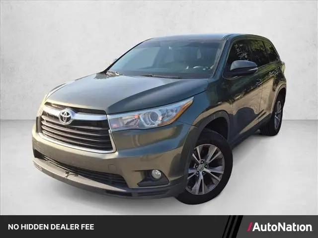 2015 Toyota Highlander LE Plus V6 for sale in Savannah, GA