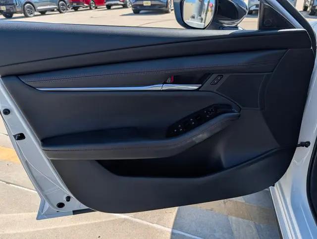 2026 Mazda Mazda3 2.5 S Carbon Edition