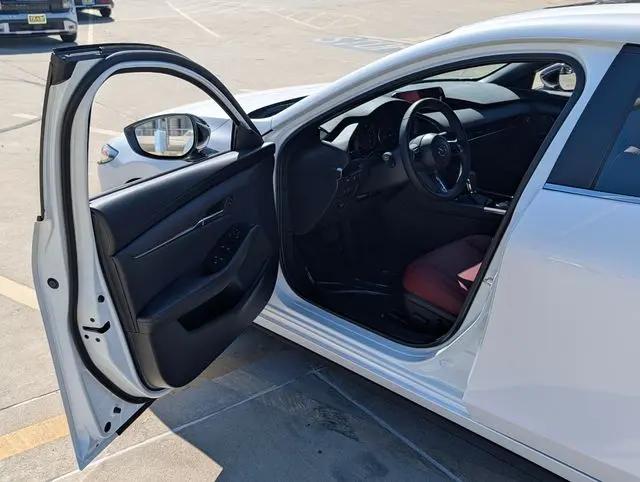 2026 Mazda Mazda3 2.5 S Carbon Edition