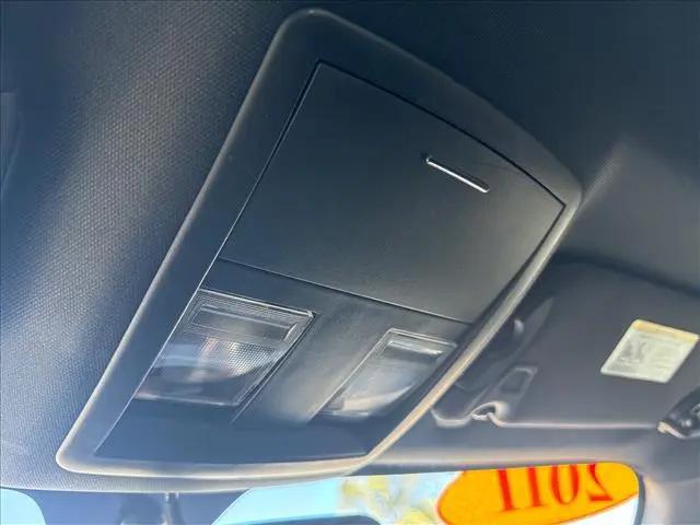 2011 Dodge Challenger Base