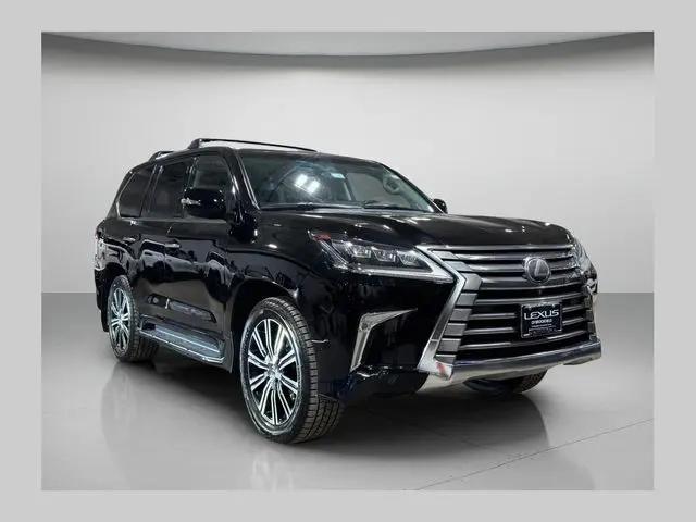 2019 Lexus LX 570 Three-Row for sale in Brookfield, WI