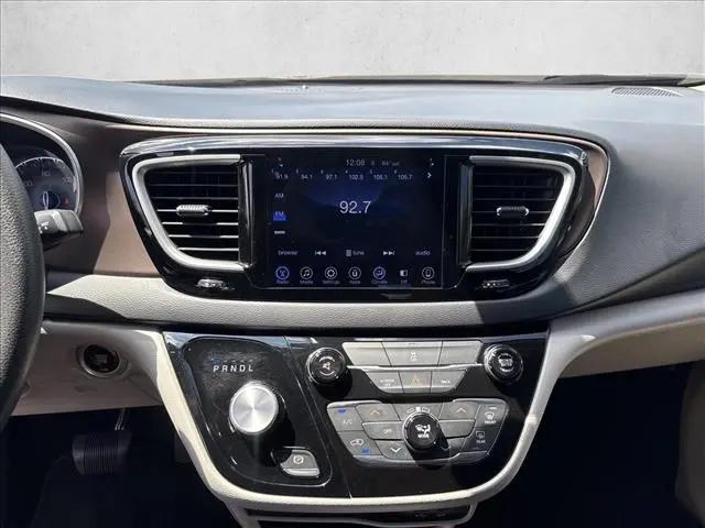 2017 Chrysler Pacifica Touring
