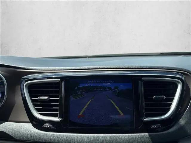 2017 Chrysler Pacifica Touring