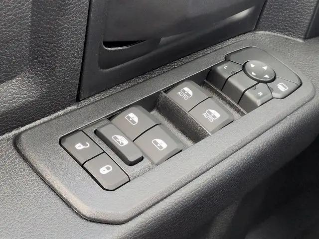 2026 Ram 3500 Tradesman/Big Horn