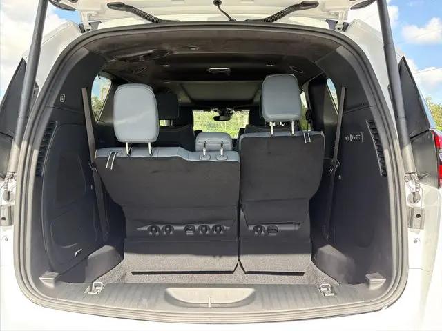 2027 Chrysler Pacifica Pinnacle