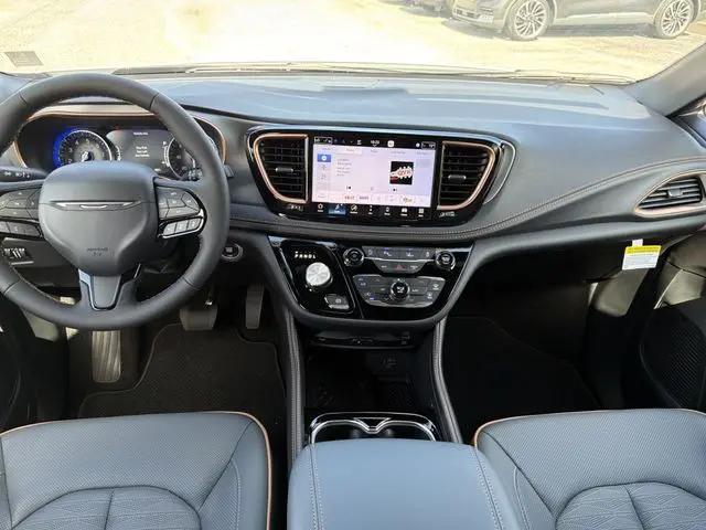 2027 Chrysler Pacifica Pinnacle