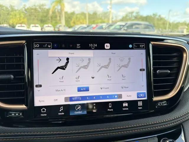 2027 Chrysler Pacifica Pinnacle