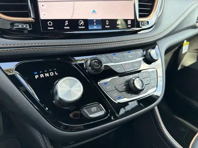 2027 Chrysler Pacifica Pinnacle