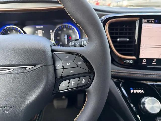 2027 Chrysler Pacifica Pinnacle
