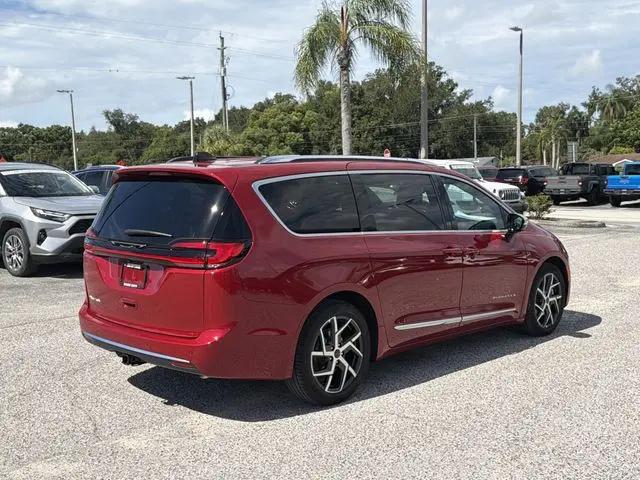 2027 Chrysler Pacifica Pinnacle