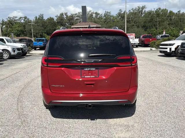 2027 Chrysler Pacifica Pinnacle