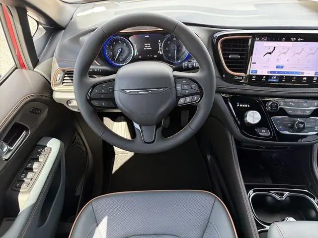 2027 Chrysler Pacifica Pinnacle