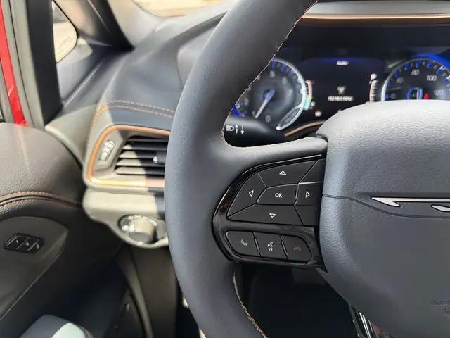 2027 Chrysler Pacifica Pinnacle