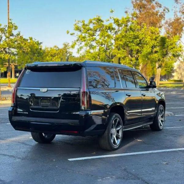 2016 Cadillac Escalade ESV Luxury Collection