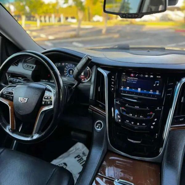 2016 Cadillac Escalade ESV Luxury Collection