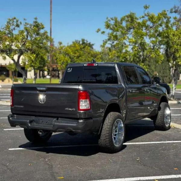 2019 Ram 1500 Big Horn/Lone Star Crew Cab 4x4 5'7" Box