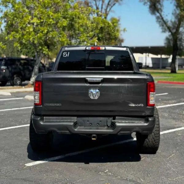 2019 Ram 1500 Big Horn/Lone Star Crew Cab 4x4 5'7" Box