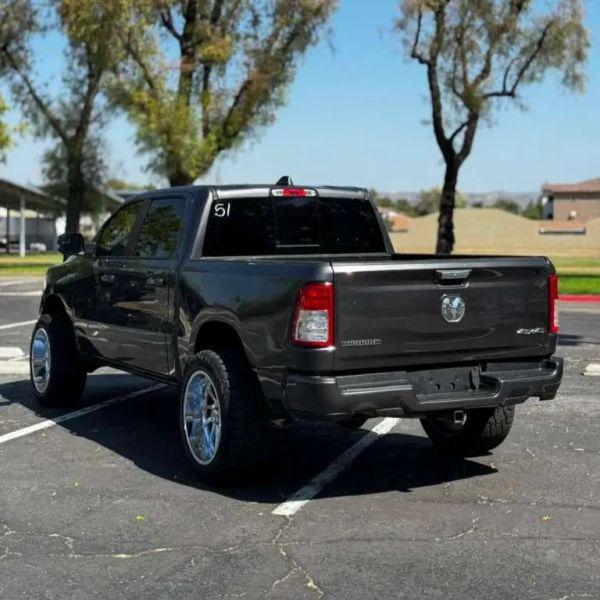 2019 Ram 1500 Big Horn/Lone Star Crew Cab 4x4 5'7" Box