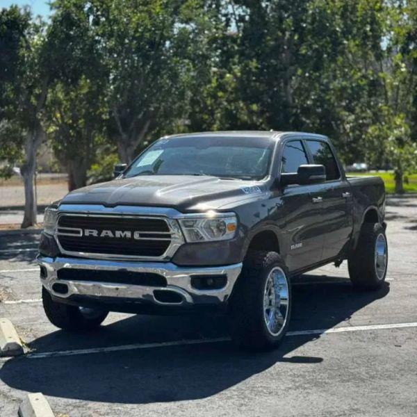 2019 Ram 1500 Big Horn/Lone Star Crew Cab 4x4 5'7" Box