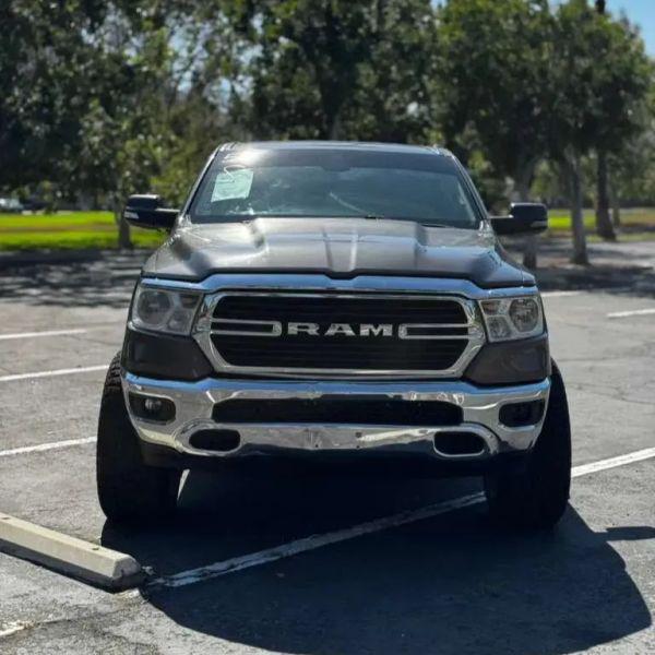 2019 Ram 1500 Big Horn/Lone Star Crew Cab 4x4 5'7" Box