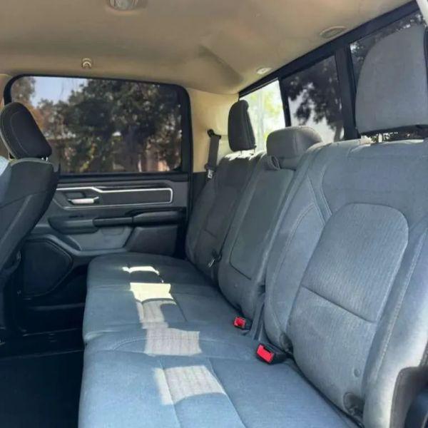 2019 Ram 1500 Big Horn/Lone Star Crew Cab 4x4 5'7" Box