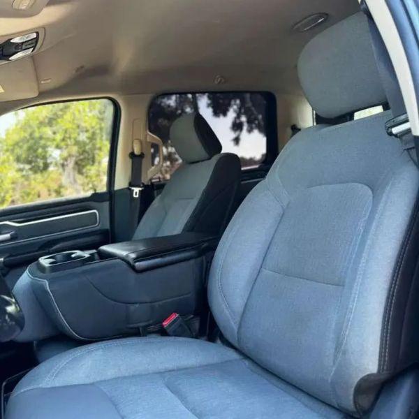 2019 Ram 1500 Big Horn/Lone Star Crew Cab 4x4 5'7" Box
