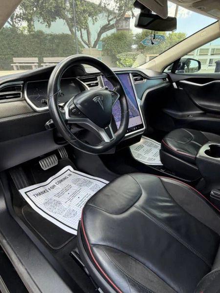 2013 Tesla Model S Performance