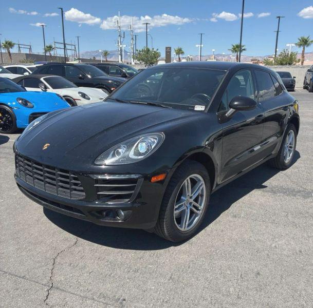 2017 Porsche Macan Base