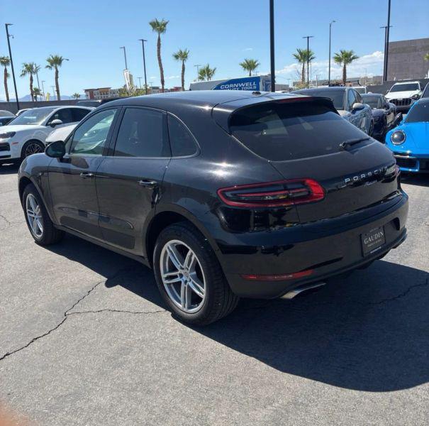 2017 Porsche Macan Base